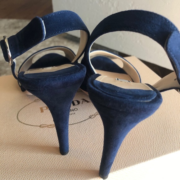 Prada Heels - Picture 4 of 10